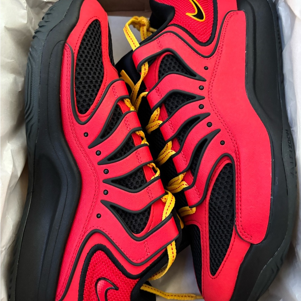 KD18 Nike Red And Black Athletic Shoes